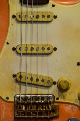 Fender Stratocaster Relic Bridge Guitar Coral Pink Guitarwacky.com