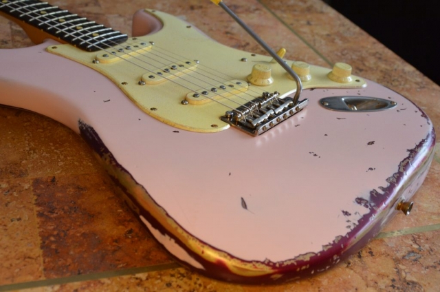 Fender Stratocaster Shell Pink Relic Guitarwacky.com