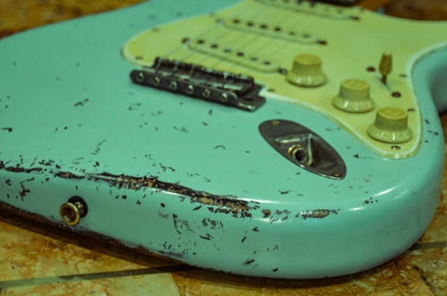Fender Stratocaster Surf Green Relic Finish Checking Guitarwacky.com