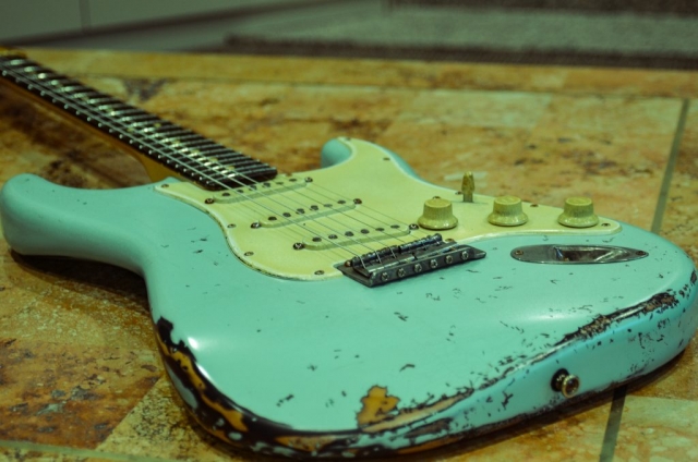 Fender Stratocaster Surf Green Relic Guitarwacky.com
