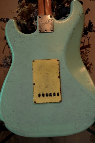 Fender Strat Relic Surf Green Finish Checking Guitarwacky.com