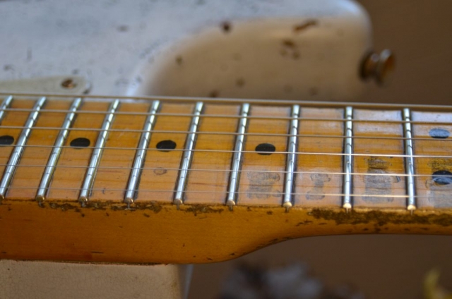 Custom Shop Fender Stratocaster Faded White Relic Aged Neck Frets Guitarwacky.com