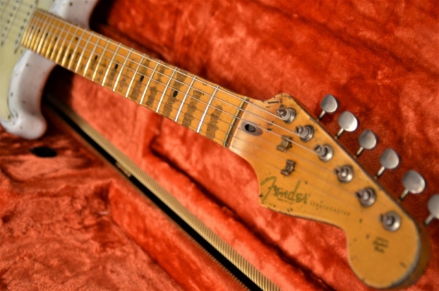 Custom Shop Fender Stratocaster Relic Aged Neck Frets Headstock Peghead Guitarwacky.com