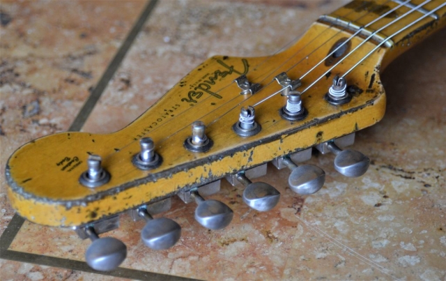 Custom Shop Fender Stratocaster Relic Aged Neck Frets Headstock Peghead Guitarwacky.com