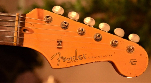 Fender Stratocaster Aged Headstock Relic White Guitarwacky.com