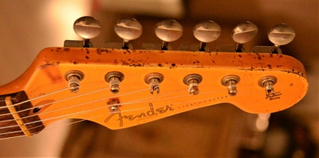 Fender Stratocaster Aged Headstock Relic White Guitarwacky.com