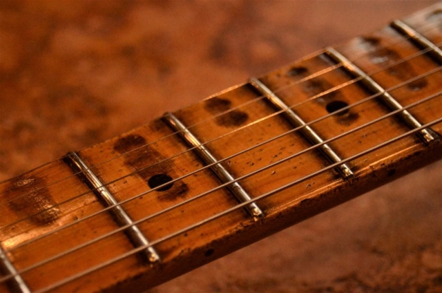 Fender Stratocaster Heavy Relic Maple Neck Guitarwacky.com
