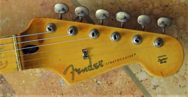 Aged-relic Headstock Fender Stratocaster Guitarwacky.com