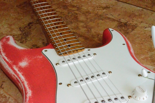 Fender Stratocaster Relic Fiesta Red Guitarwacky.com