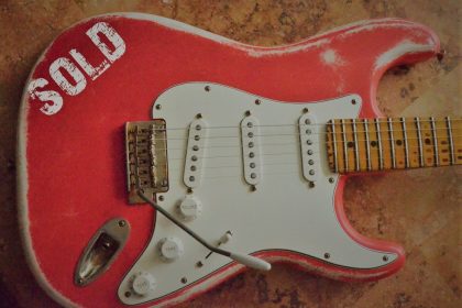 Fender Strat Relic Red Guitarwacky.com