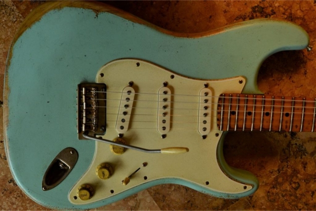 Fender Stratocaster Relic Surf Green Maple Neck Guitarwacky.com