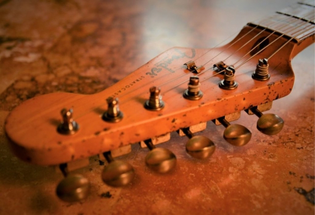 Relic Aged Headstock Fender Stratocaster Guitarwacky.com