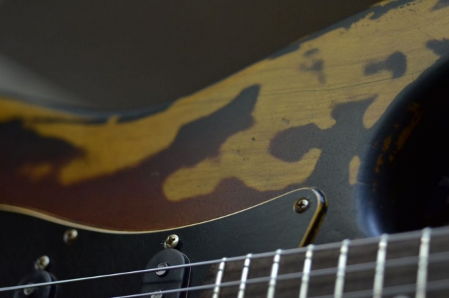 Fender Stratocaster Relic Sunburst Horn Guitarwacky.com