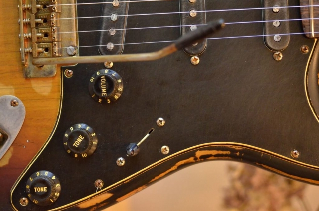 Fender Stratocaster Relic Sunburst Pickguard Guitarwacky.com