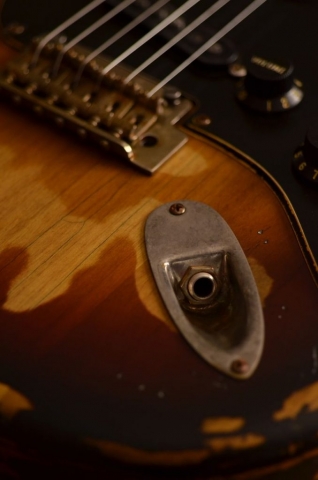 Fender Stratocaster Relic Sunburst Jack Plug Guitarwacky.com