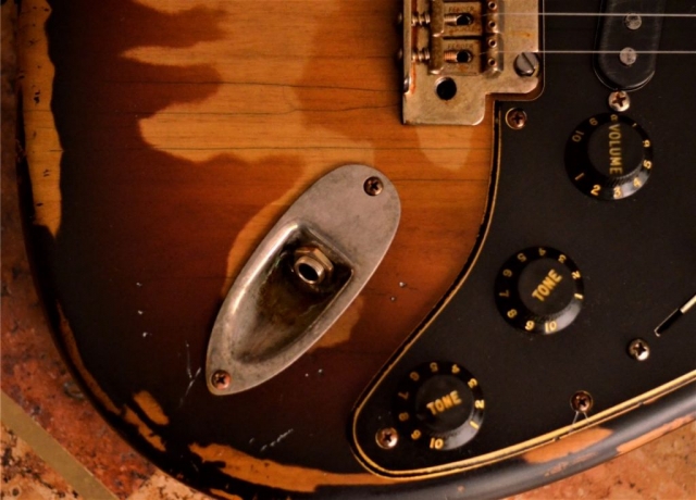 Fender Stratocaster Relic SunburstFinish Checking Knobs  Guitarwacky.com
