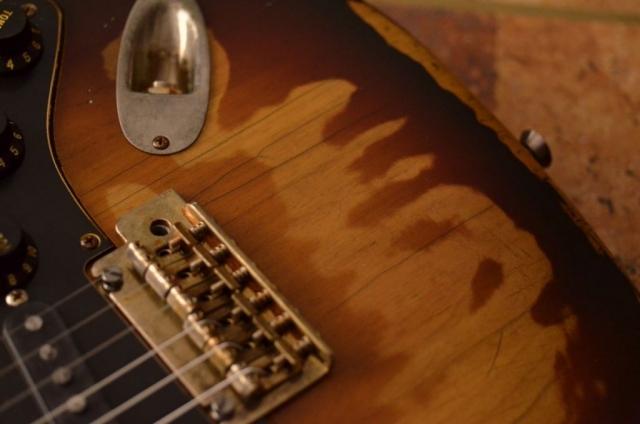 Fender Stratocaster Relic Sunburst Finish Checking Guitarwacky.com