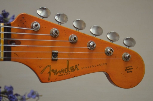 Fender Stratocaster Relic Rosewood Headstock Ping Tuners Guitarwacky.com