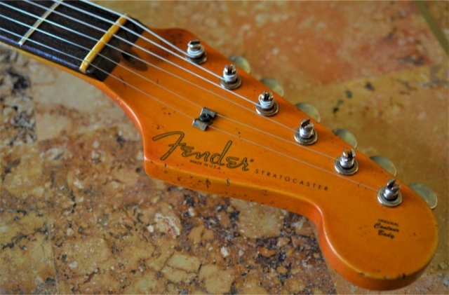 Fender Stratocaster Relic Rosewood Headstock Ping Tuners Guitarwacky.com