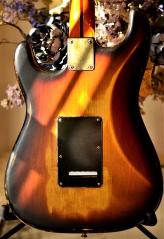Fender Stratocaster Relic Back Wear Pattern