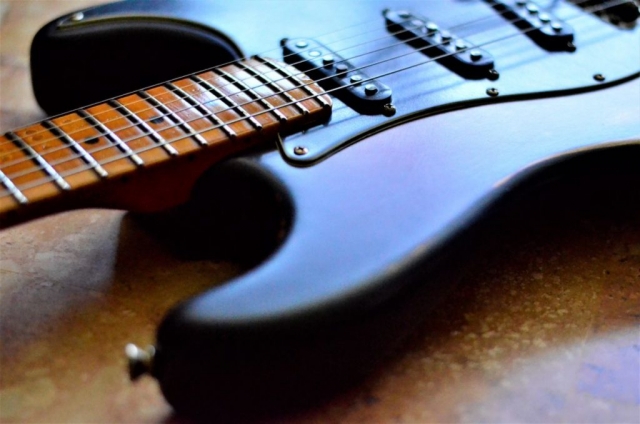 Fender Stratocaster Relic Maple Fretboard