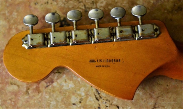 Fender Stratocaster Relic Large Headstock