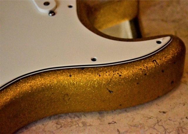 Fender Stratocaster aged Sparkle Flake horn