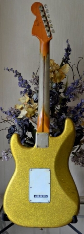 Fender Stratocaster aged Gold Sparkle Flake
