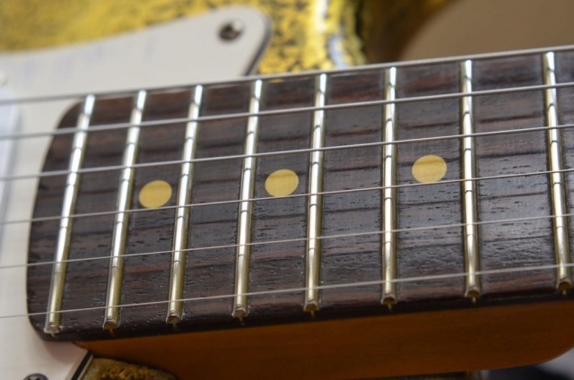 Fender Stratocaster Custom Gold Leaf Rosewood Fretboard