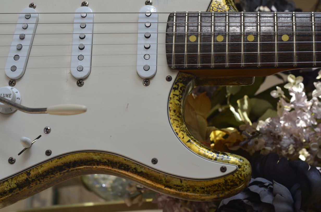 Reli Fender Strat  Gold Leaf Guitar