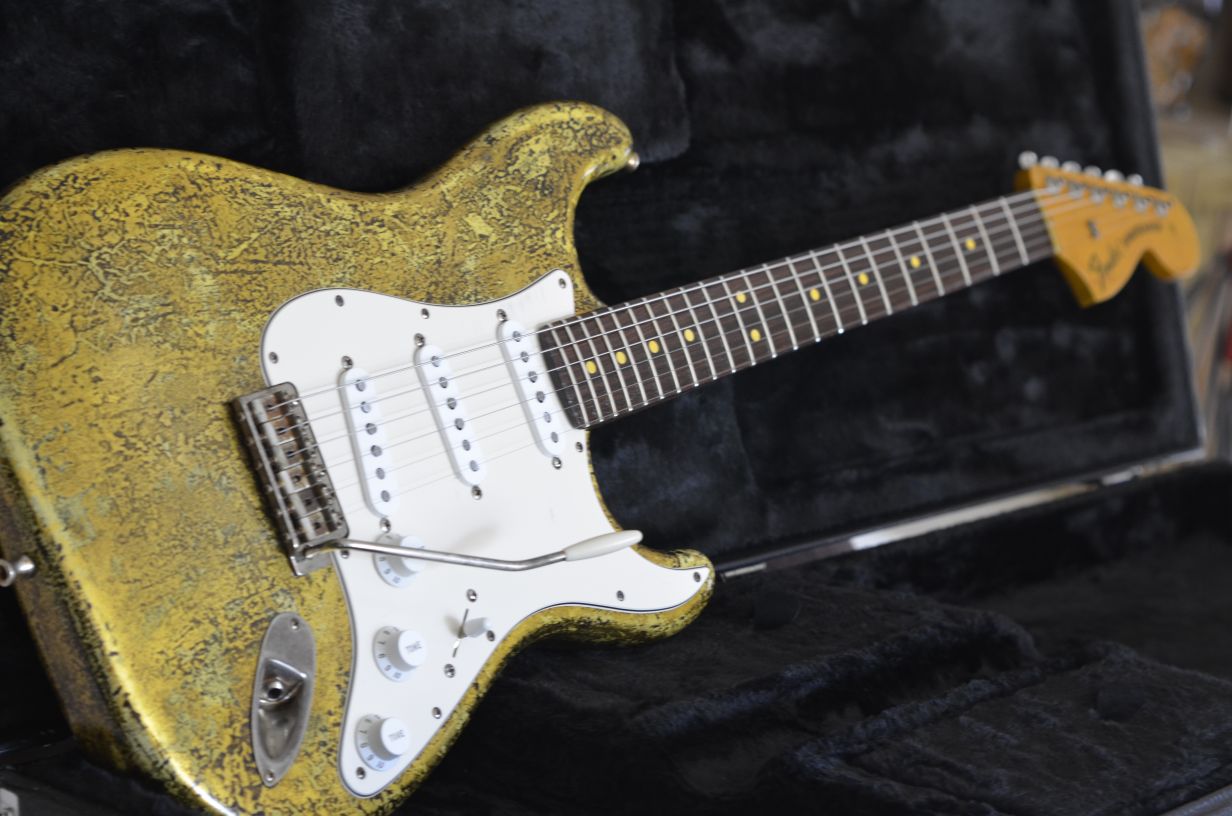 Vintage Relic Fender Stratocaster Custom Gold Leaf