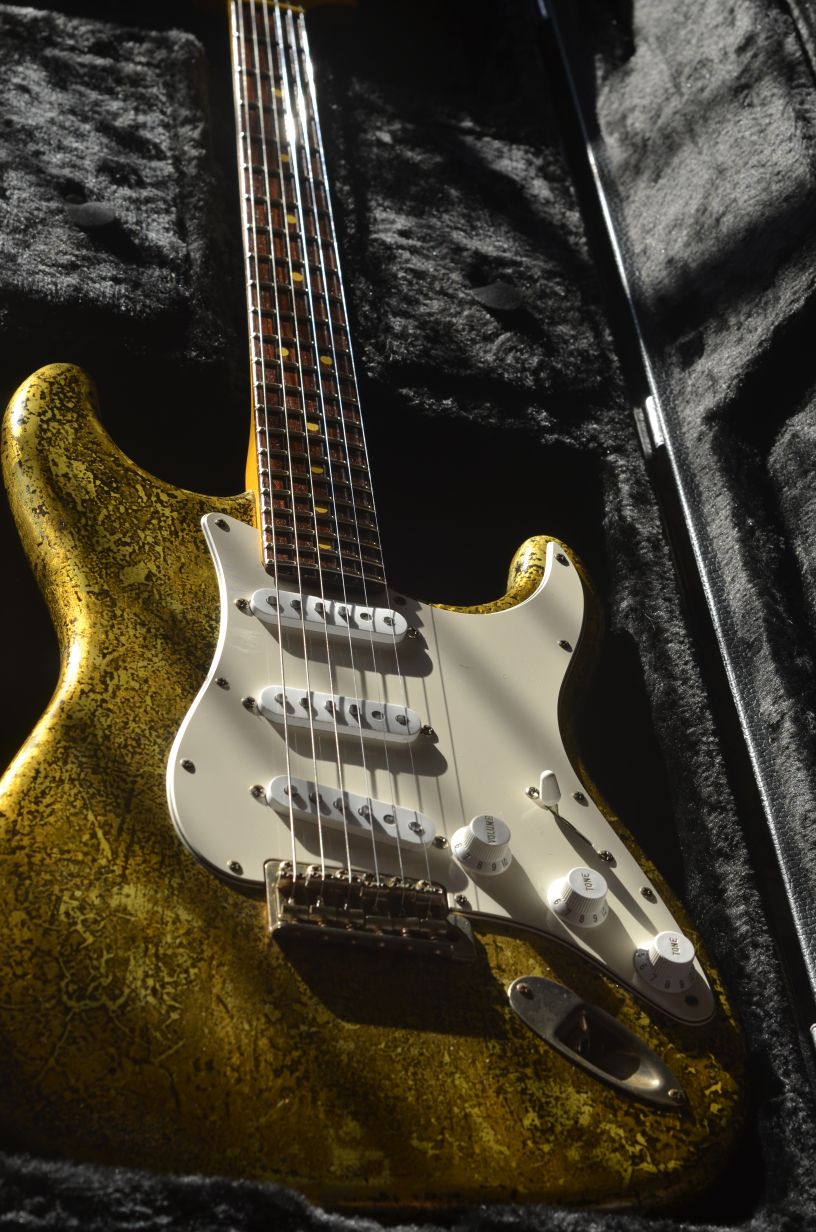 Vintage Fender Stratocaster Custom Gold Leaf