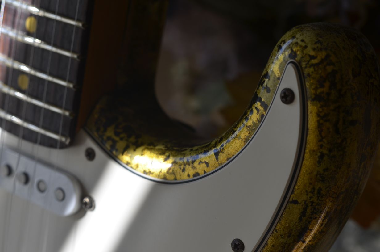 Fender Stratocaster Custom Relic Gold Leaf Guitar