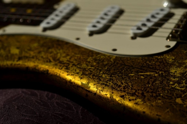 Fender Stratocaster Custom Gold Leaf RelicBout