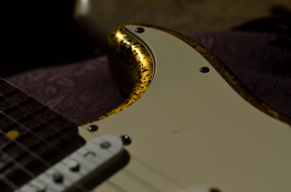 Fender Stratocaster Custom Gold Leaf Relic Horn