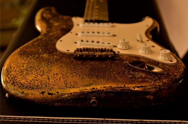 Fender Strat Custom Gold Leaf Guitar