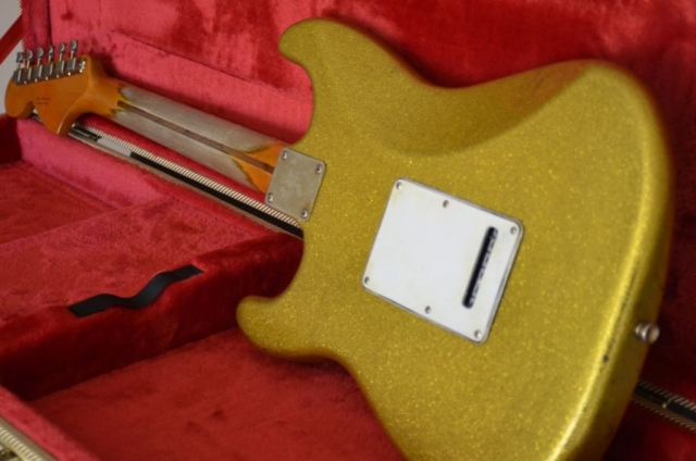 Fender Stratocaster Relic Gold Sparkle Flake back