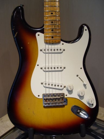 Fender Cunetto Sunburst Relic Strat