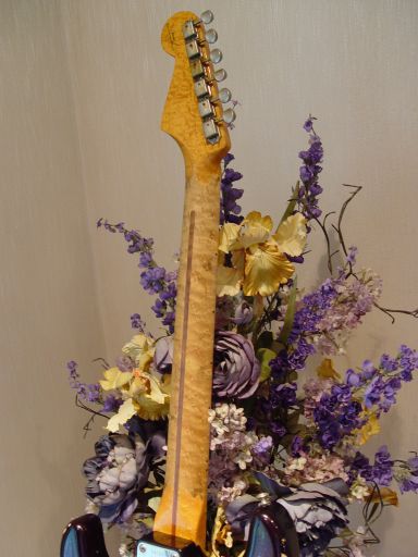 Birdseye Maple Neck Fender Custom Shop Cunetto Relic Strat