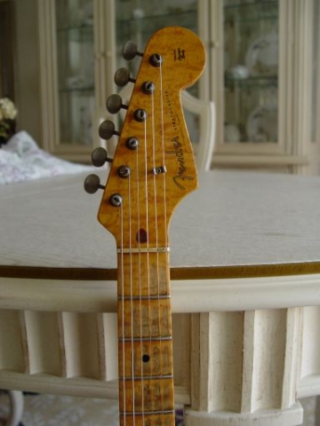 Birdseye Maple Neck Headstock Fender Cunetto Relic Stratocaster