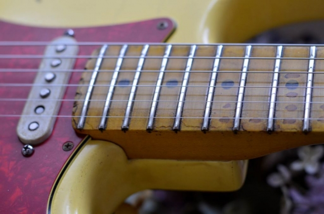 Fret board Maple Custom HSS Fender Stratocaster Heavy Relic Vintage White