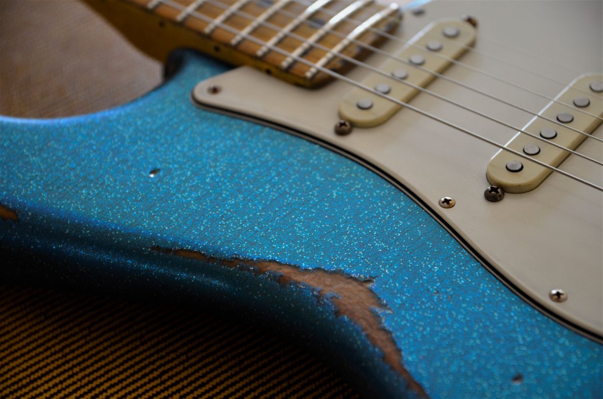 Fender Stratocaster Sparkle Relic