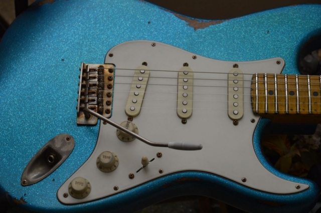 Custom Fender American Performer Relic