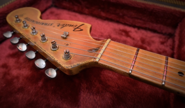 Fender Relic Maple Neck Headstock