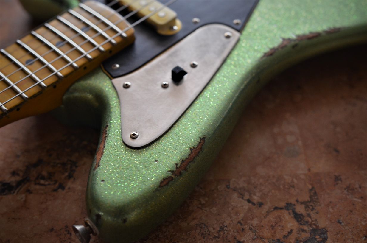 Fender Jaguar Relic Wear Vintage