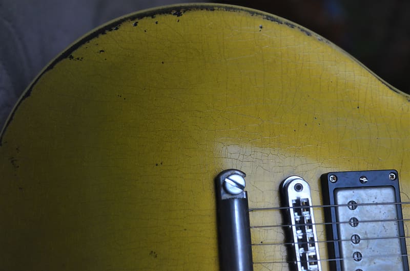 Custom Gibson Les Paul Arm Wear